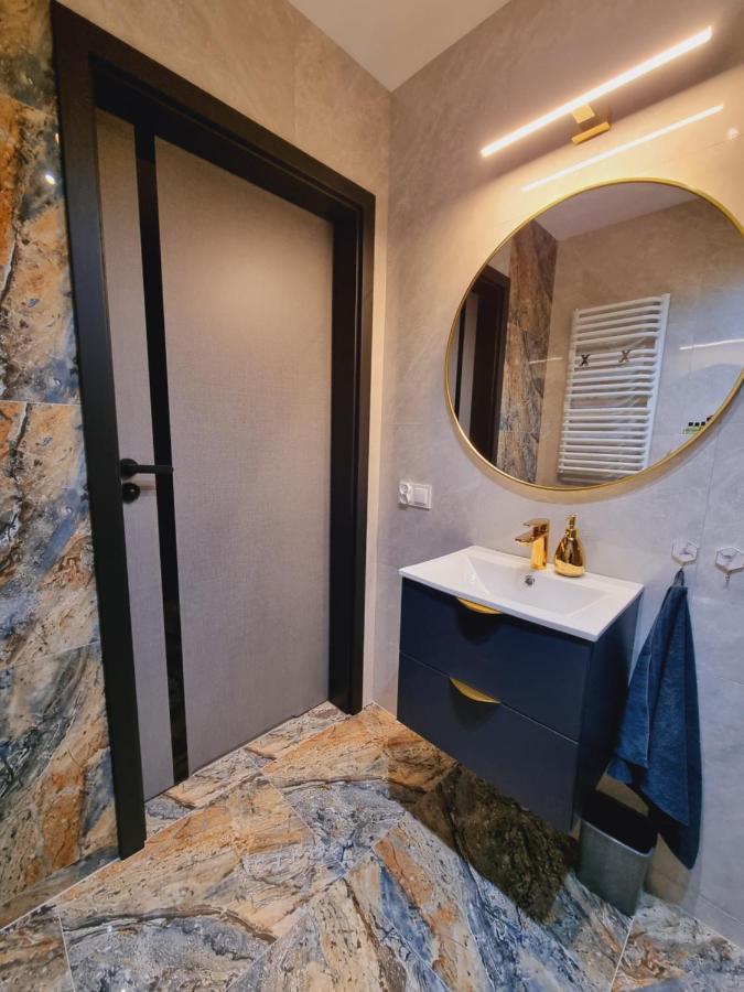 Apartament Jacuzzi Krakau Buitenkant foto