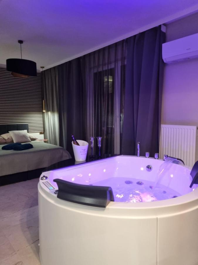 Apartament Jacuzzi Krakau Buitenkant foto