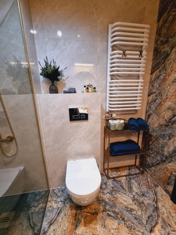 Apartament Jacuzzi Krakau Buitenkant foto