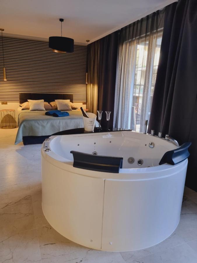 Apartament Jacuzzi Krakau Buitenkant foto