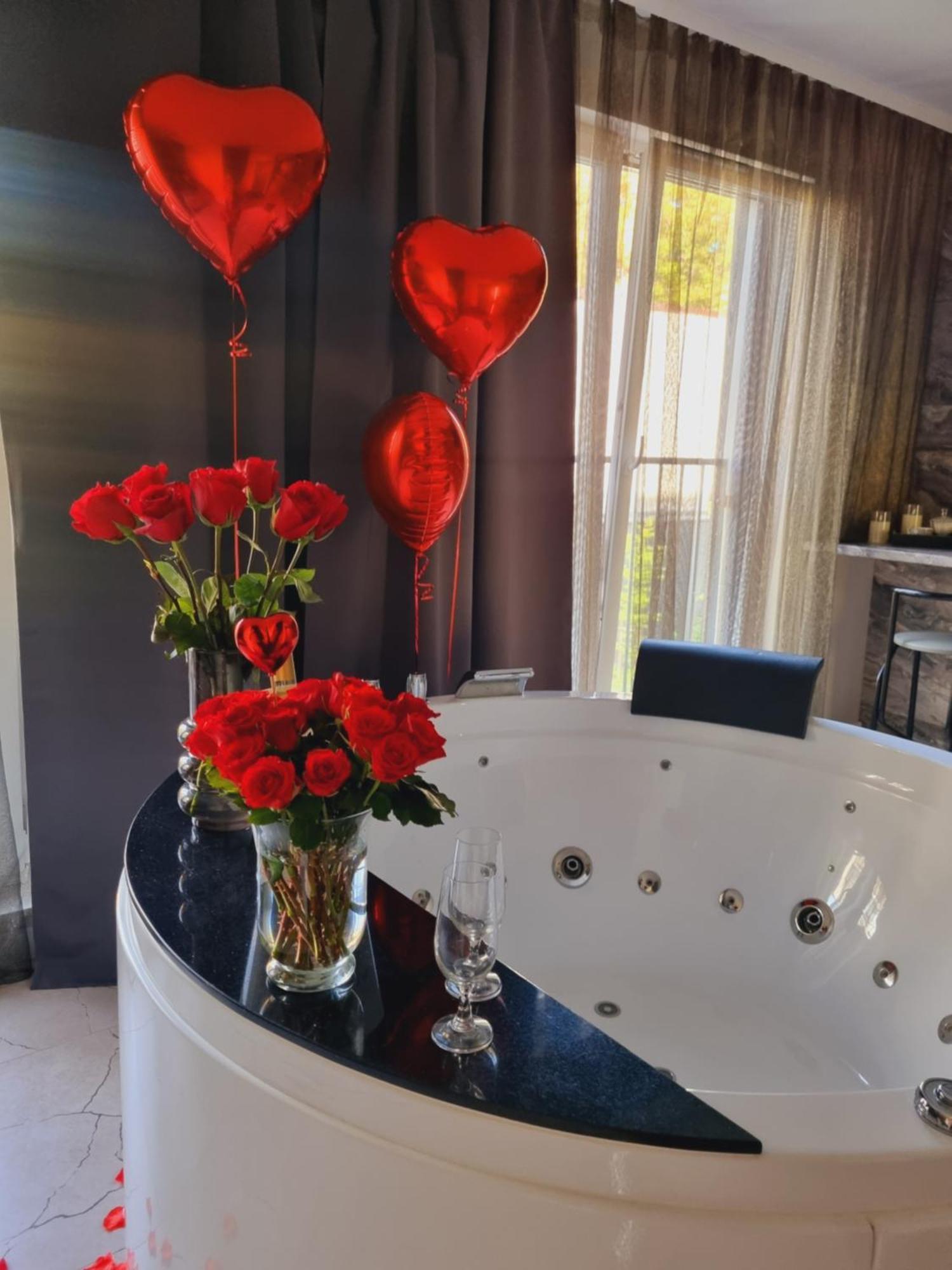 Apartament Jacuzzi Krakau Buitenkant foto
